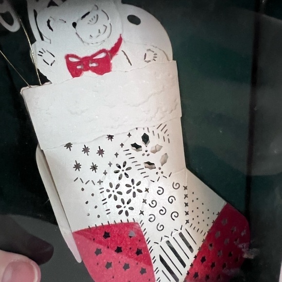 NWT Hallmark vintage 2000 laser gallery collection Enhanced by Light ornament - Picture 3 of 7